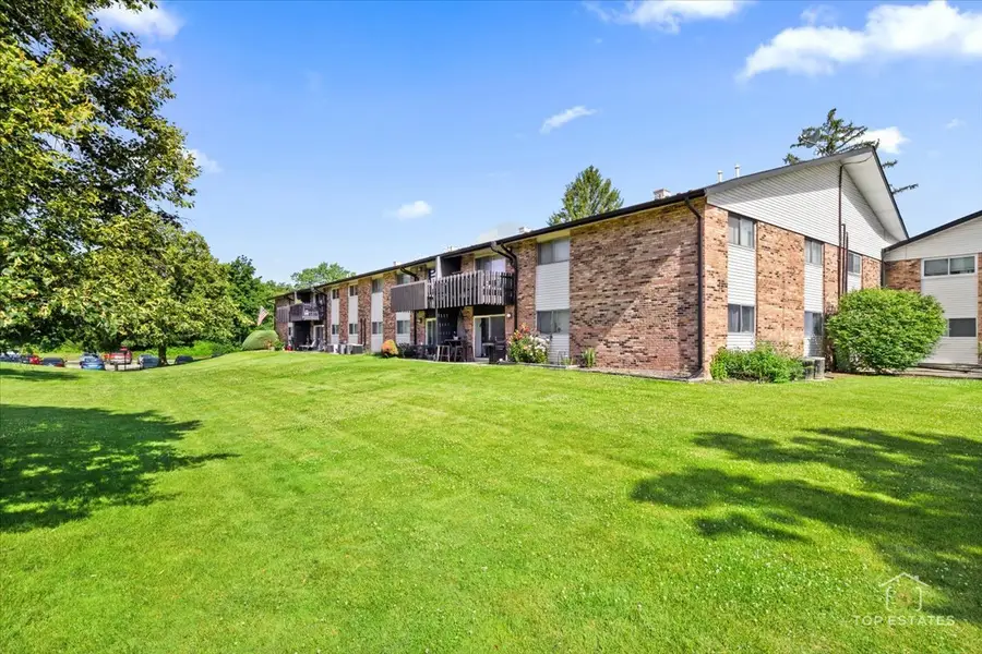 11B Kingery Quarter Drive #107, Willowbrook, IL 60527 - #2