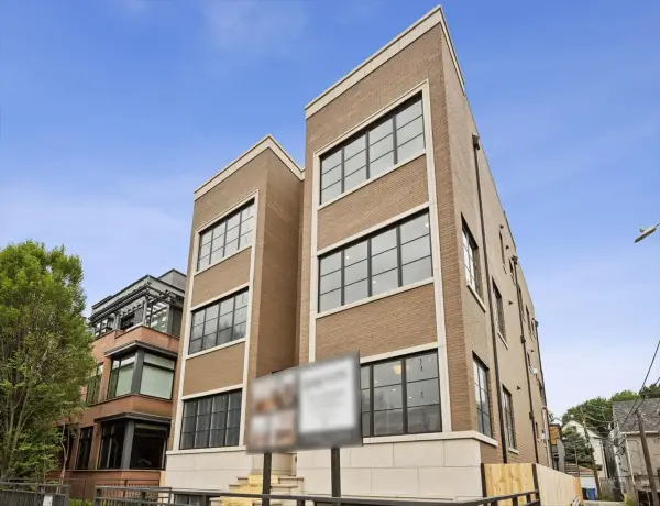 2644 N Lakewood Avenue #2N, Chicago, IL 60614