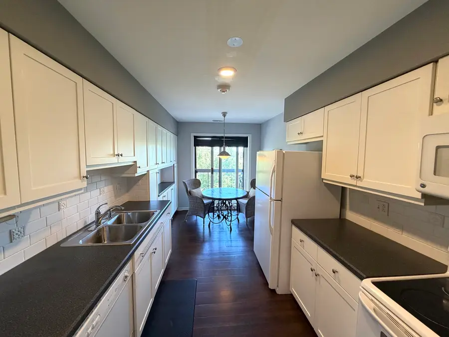 501 Lake Hinsdale Drive #506, Willowbrook, IL 60527 - #3