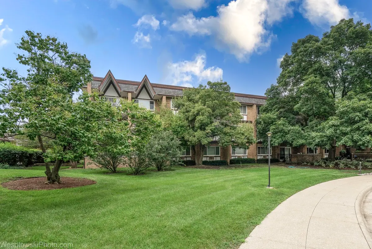 360 Claymoor Road #2C, Hinsdale, IL 60521 - #1