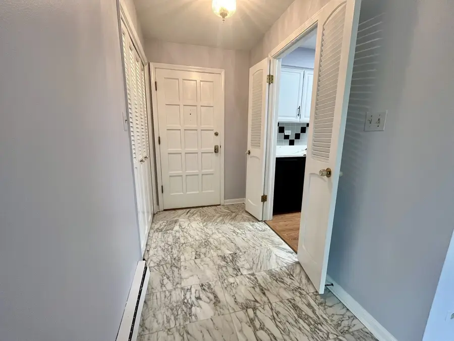 9800 S Karlov Avenue #2D, Oak Lawn, IL 60453 - #3