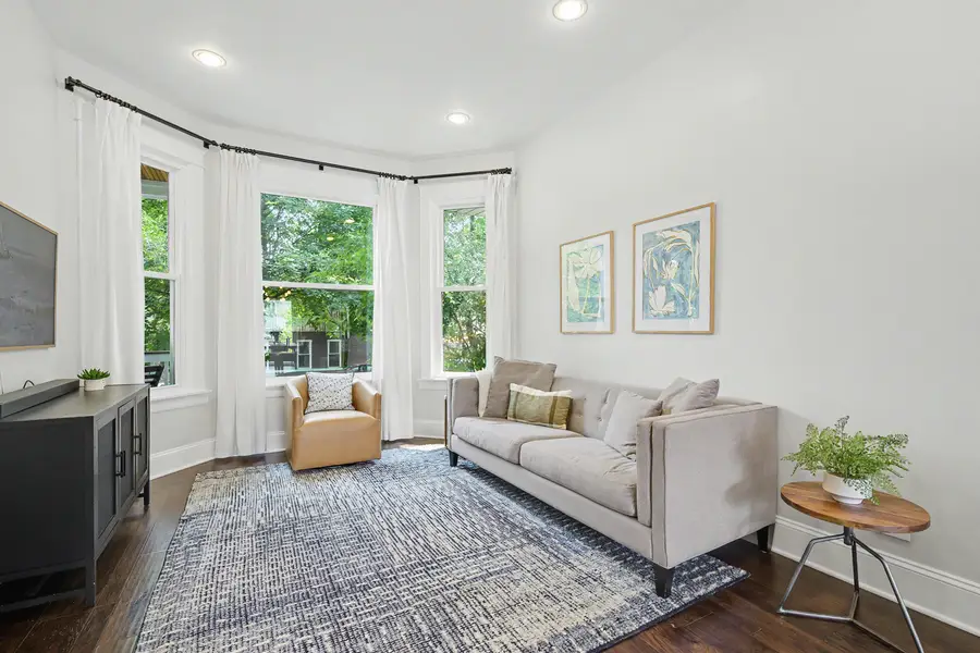 2254 N Central Park Avenue, Chicago, IL 60647 - #2