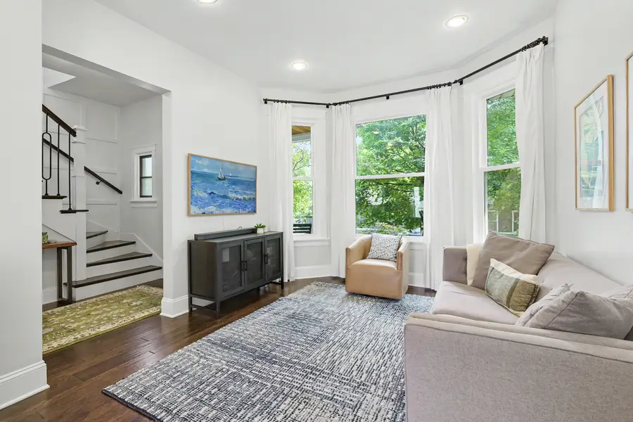 2254 N Central Park Avenue, Chicago, IL 60647 - #3