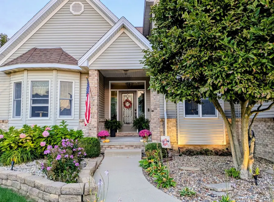 20 Knollbrook Court, Bloomington, IL 61705 - #2