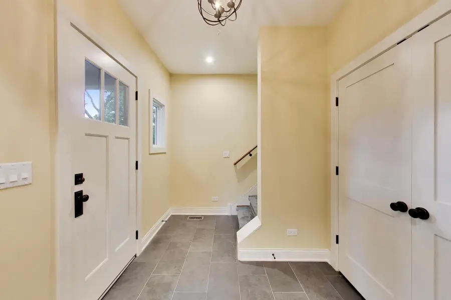 3228 W Warner Avenue, Chicago, IL 60618 - #2