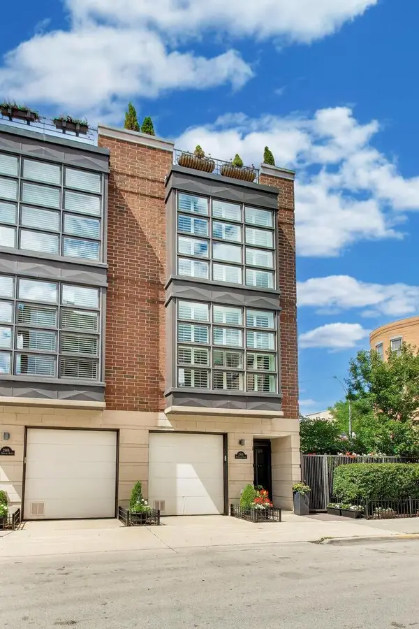 2868 N Orchard Street, Chicago, IL 60657