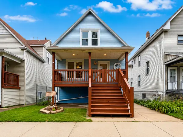 4857 W Berenice Avenue, Chicago, IL 60641
