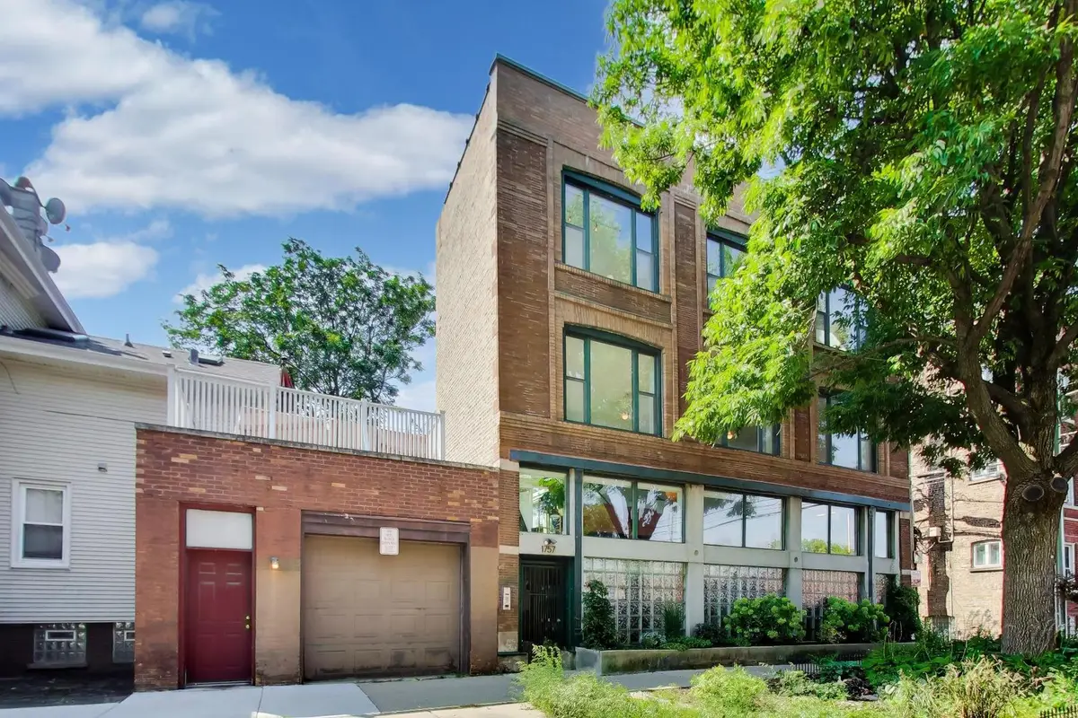 1757 W Sunnyside Avenue #A, Chicago, IL 60640 - #1