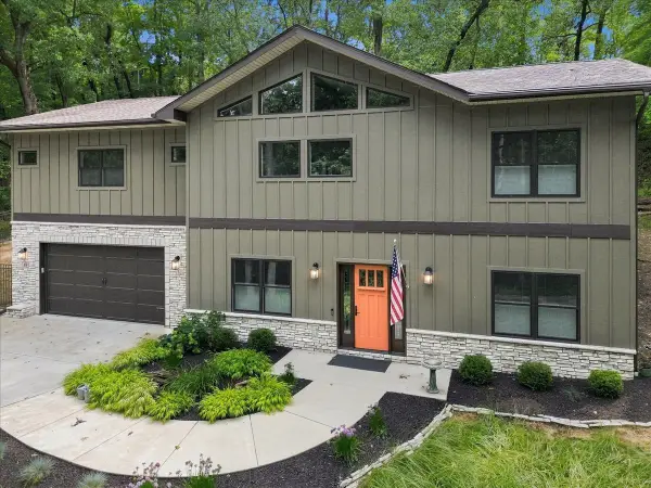 49 S Oval Avenue, Beverly Shores, IN 46301
