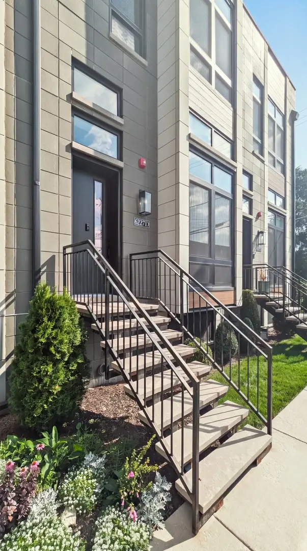 6227 D S Ellis Avenue, Chicago, IL 60637 - #1