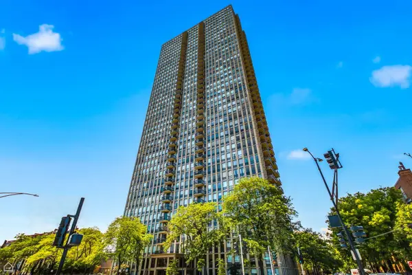 1660 N La Salle Drive #3911, Chicago, IL 60614
