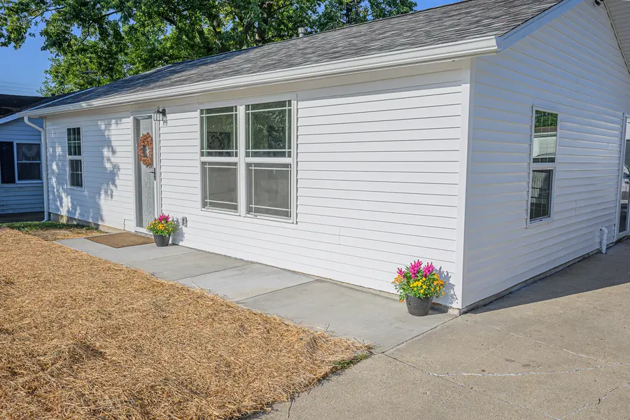 3019 Robert Street, Bloomington, IL 61704 - #2