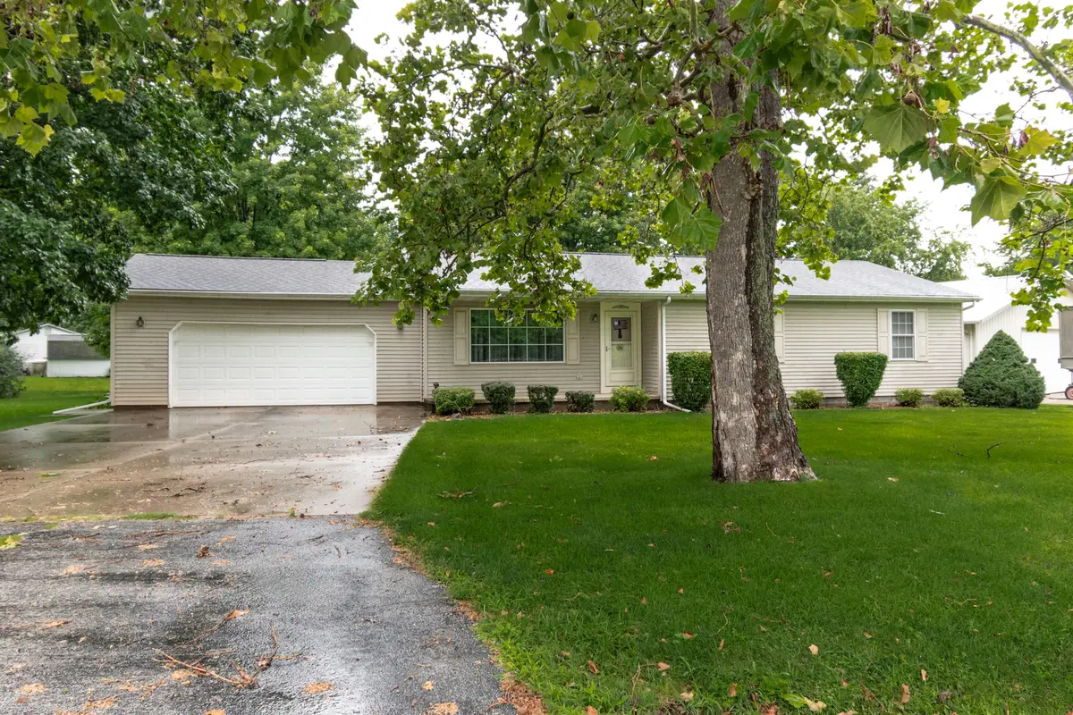 401 N West Street, Odell, IL 60460 - #1