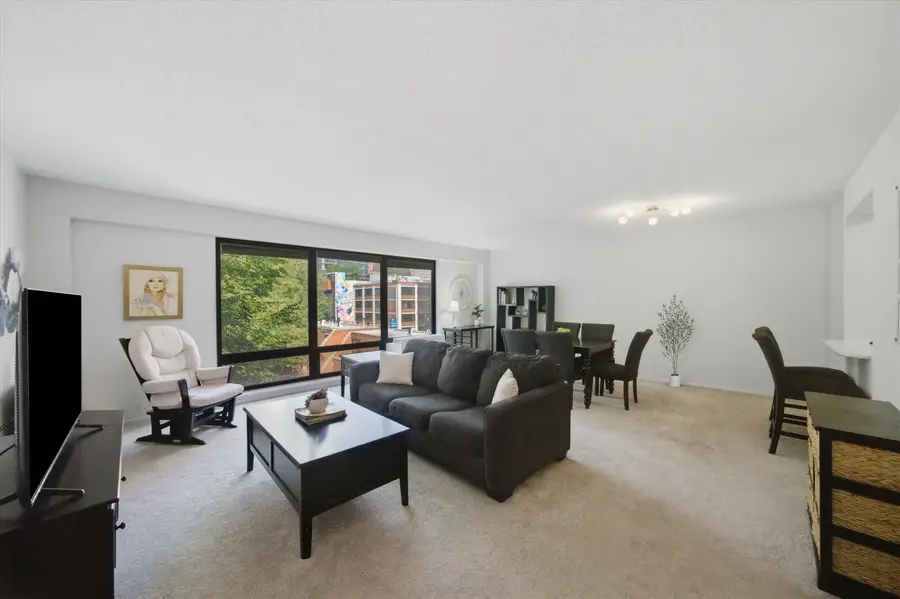 Address Withheld By Seller, Chicago, IL 60605 - #3