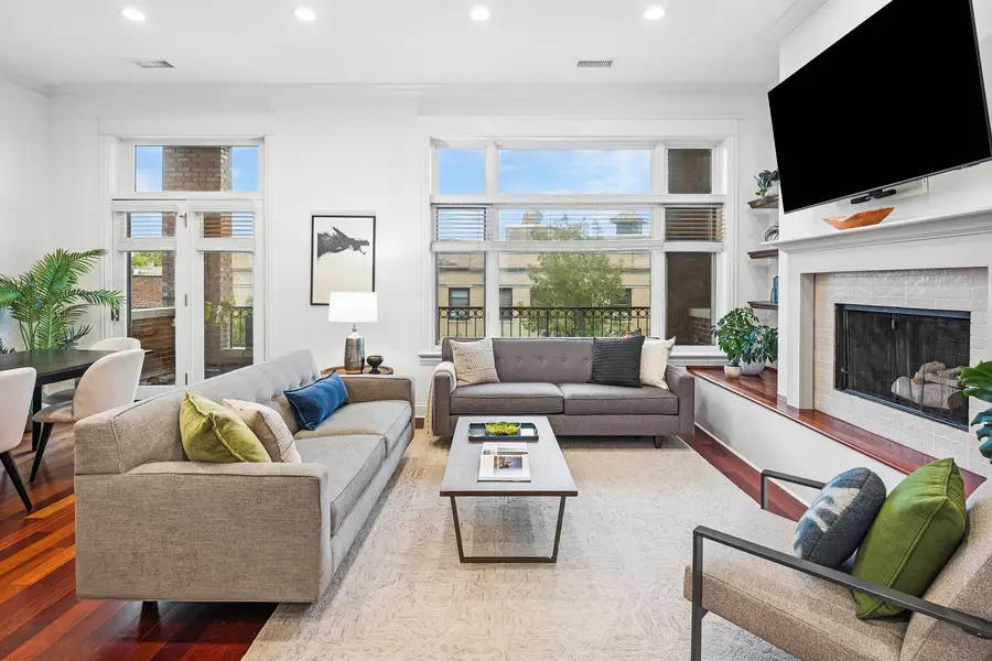 4212 N Lincoln Avenue #3N, Chicago, IL 60618 - #2