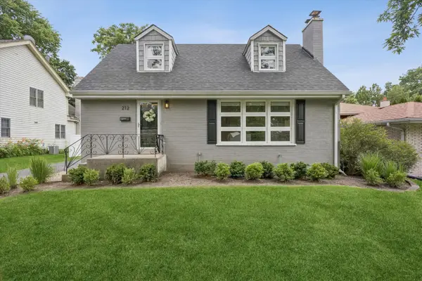 212 N Jackson Road, Clarendon Hills, IL 60514