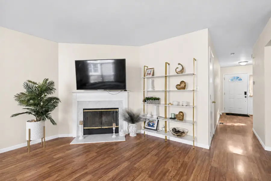 34313 N Homestead Road, Gurnee, IL 60031 - #2