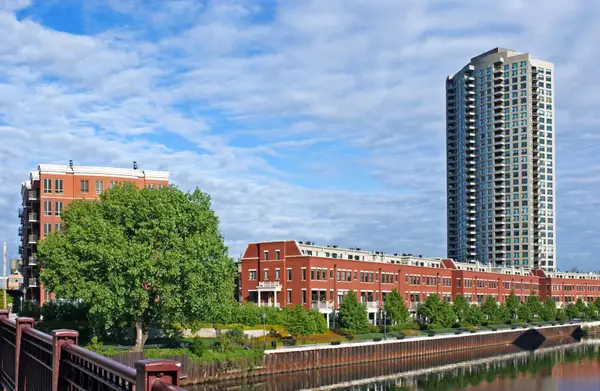 501 N Clinton Street #606, Chicago, IL 60654