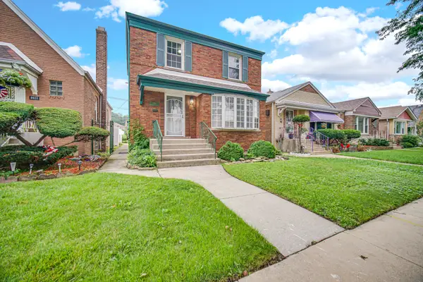 8616 S Winchester Avenue, Chicago, IL 60620