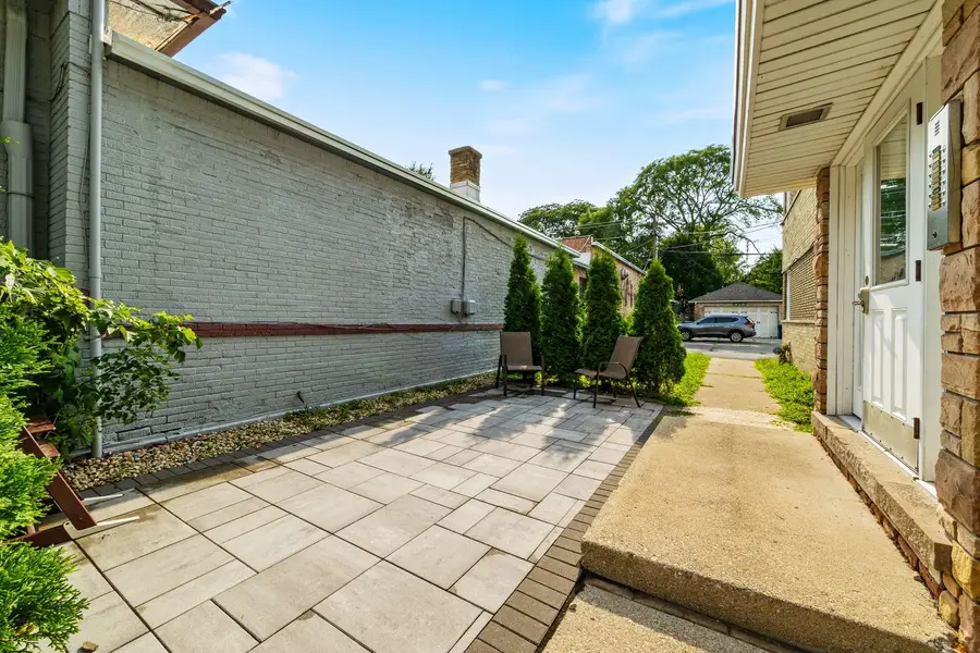 929 S Oak Park Avenue #3NW, Oak Park, IL 60304 - #2