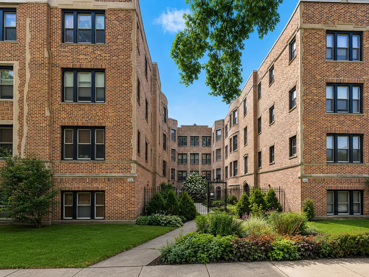136 Clyde Avenue #2S, Evanston, IL 60202 - #1