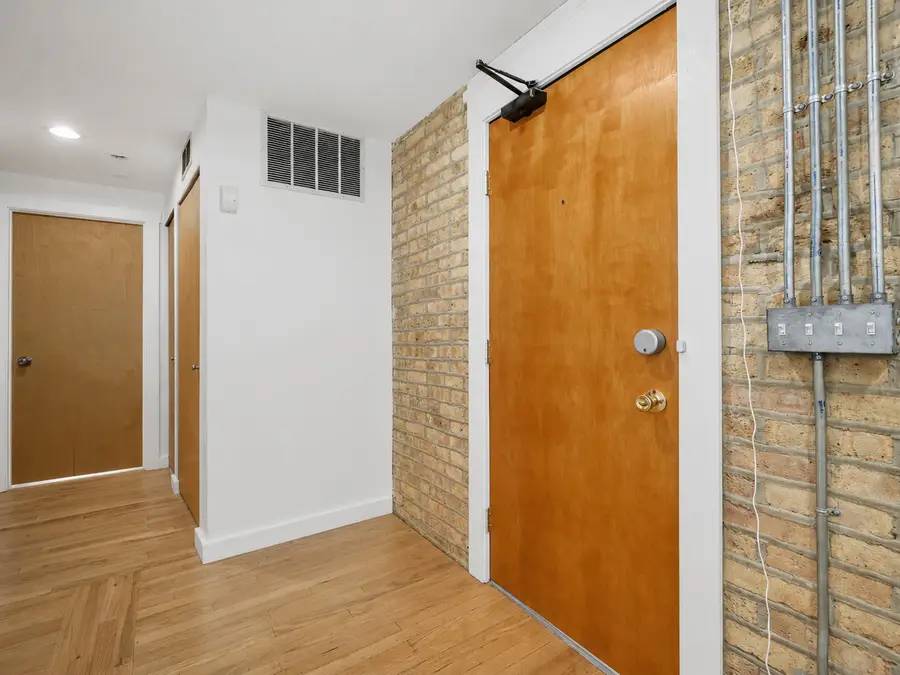 136 Clyde Avenue #2S, Evanston, IL 60202 - #3