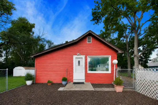 1355 Pleasant Place, Montgomery, IL 60538