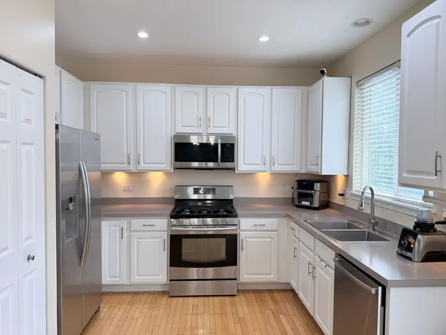 11S505 Rachael Court, Willowbrook, IL 60527 - #3