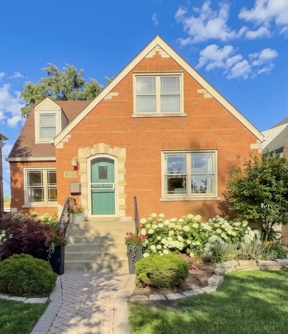 10711 S Artesian Avenue, Chicago, IL 60655 - #1