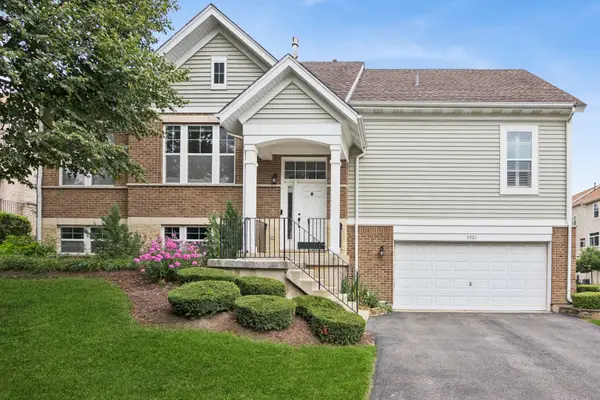 5521 Cambridge Way, Hanover Park, IL 60133