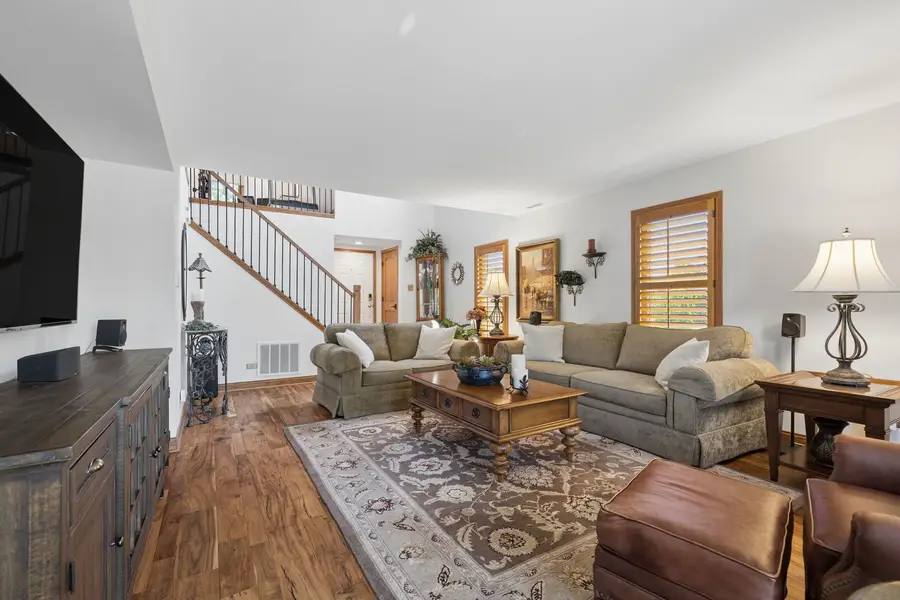 328 Cromwell Court, Westmont, IL 60559 - #2