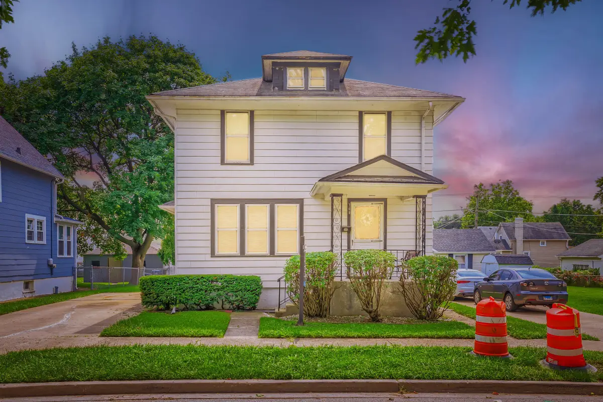 709 Center Street, Waukegan, IL 60085 - #1
