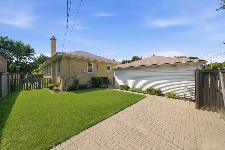 940 N Oak Park Avenue, Oak Park, IL 60302 - #3