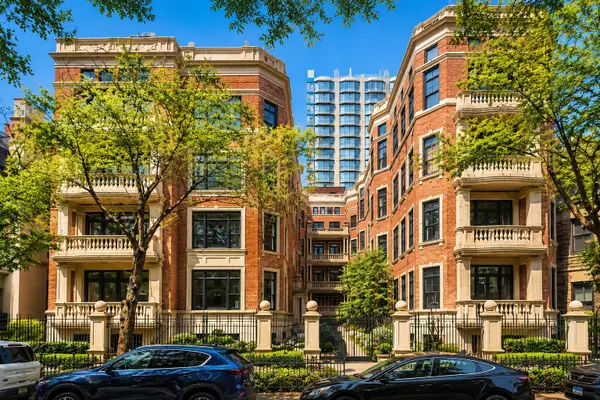 1447 N Dearborn Street #1S, Chicago, IL 60610