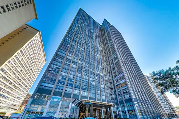 655 W Irving Park Road #1313, Chicago, IL 60613