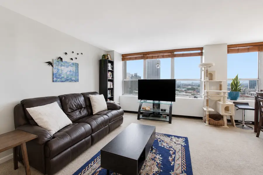 655 W Irving Park Road #1313, Chicago, IL 60613 - #3