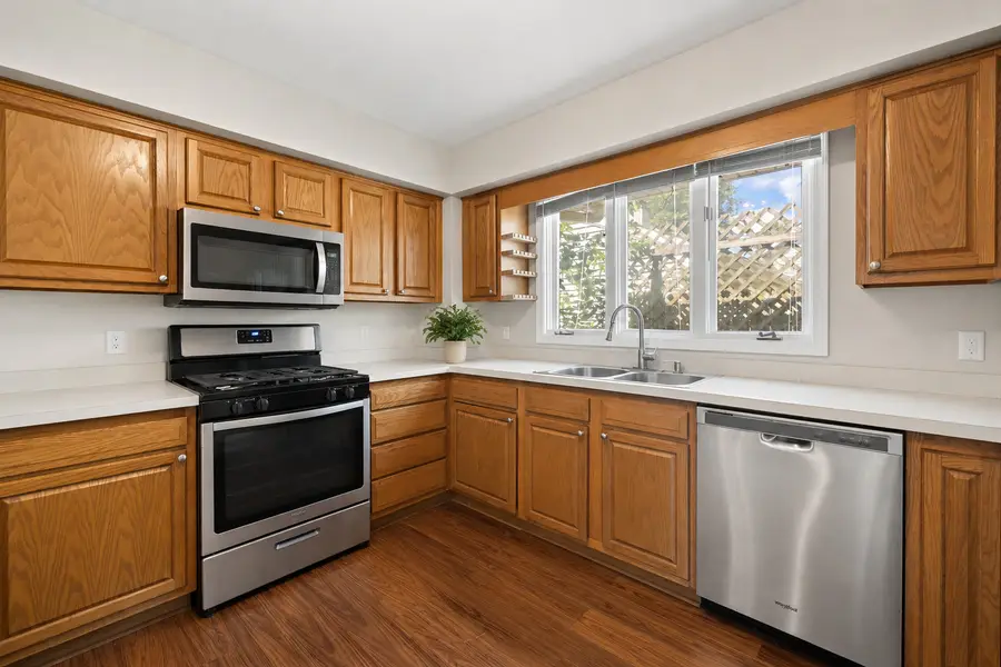 79 S Heather Drive, Crystal Lake, IL 60014 - #3