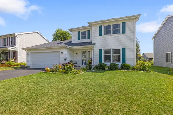 1525 Candlewood Drive, Crystal Lake, IL 60014
