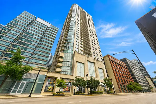 125 S Jefferson Street #2409, Chicago, IL 60661