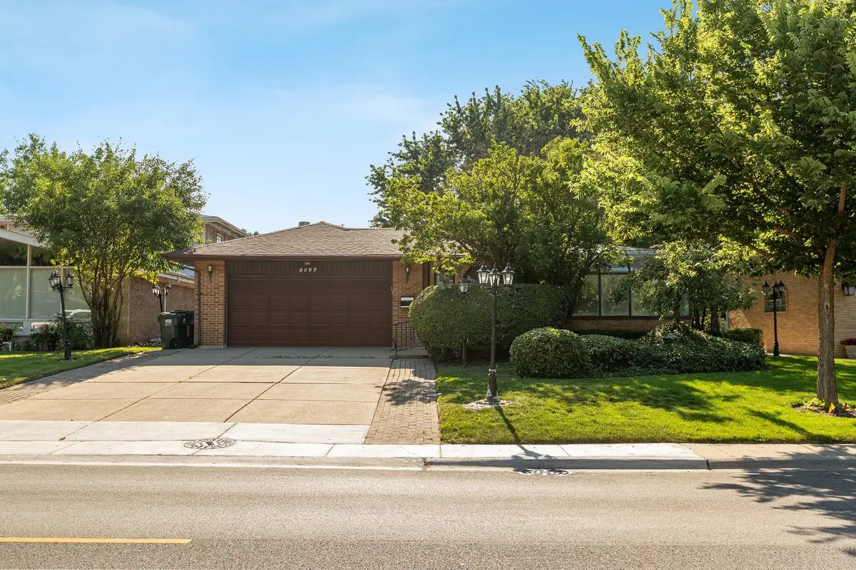 6936 N Kostner Avenue, Lincolnwood, IL 60712 - #1
