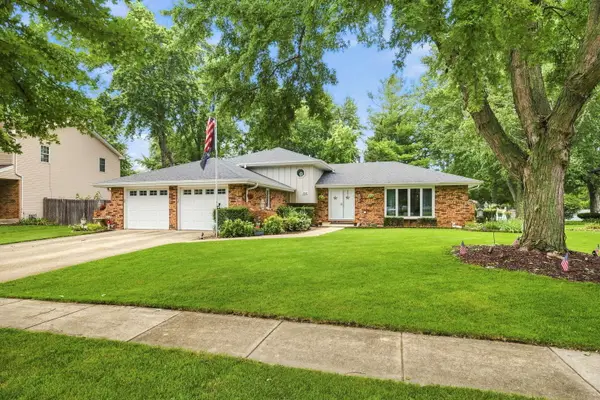 25403 W Willow Drive, Plainfield, IL 60544
