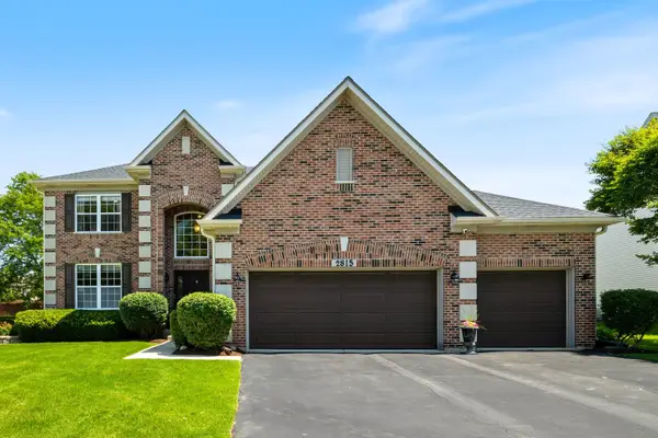 2815 Forest Creek Lane, Naperville, IL 60565