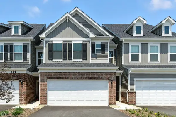 721 Maidengrass Way #54003, Bolingbrook, IL 60490