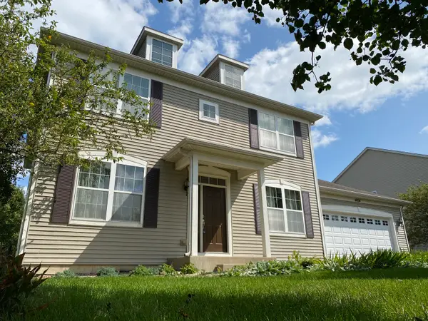4604 Mclaren Drive, Oswego, IL 60543