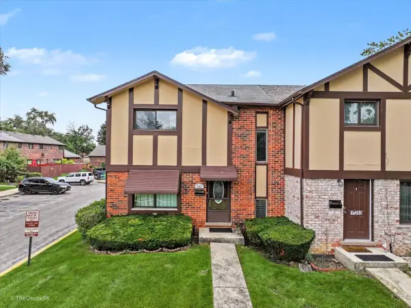 1S291 Michigan Avenue, Villa Park, IL 60181