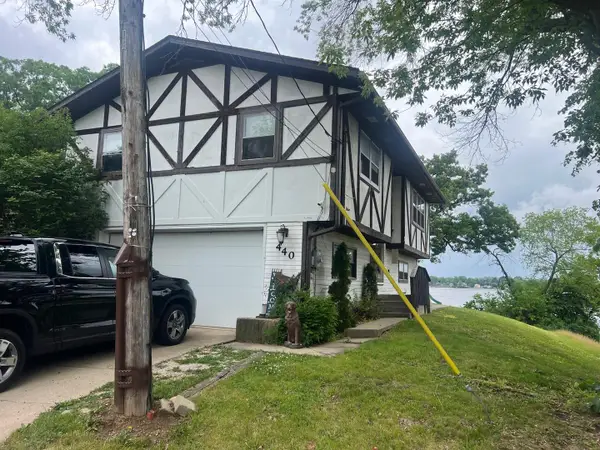 440 E Lakeshore Drive, Round Lake Park, IL 60073