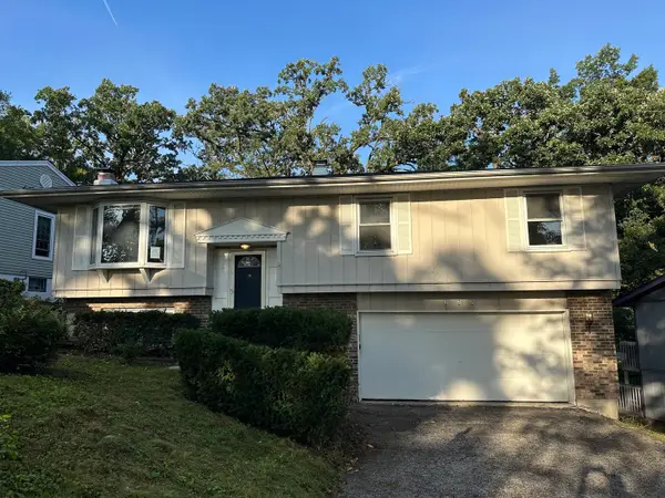 223 Indian Trail, Lake In The Hills, IL 60156