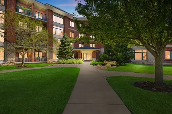 855 E 22nd Street #214, Lombard, IL 60148