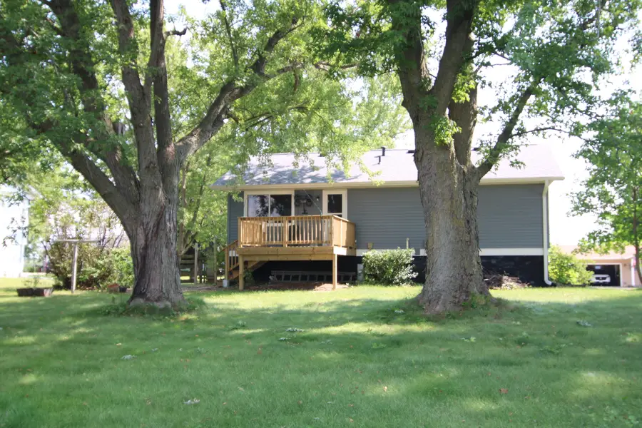 212 Valley View Drive, Orangeville, IL 61060 - #3