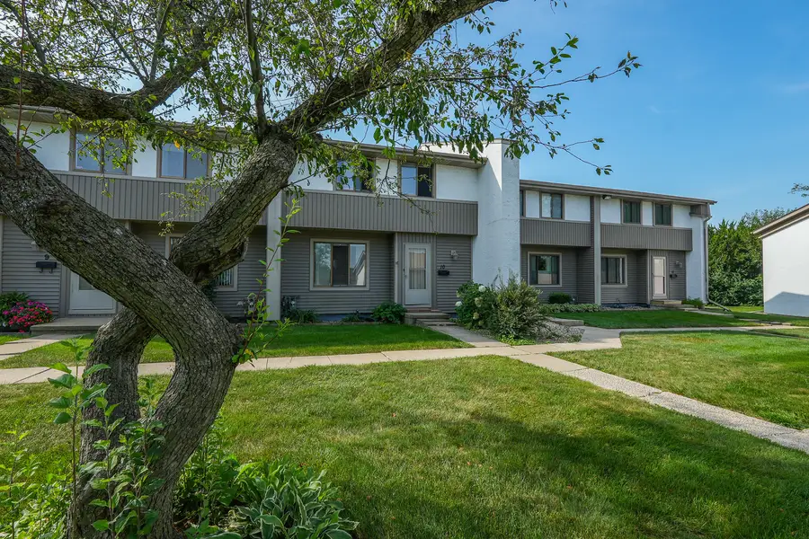 10 Briarcliff Court #10, Bourbonnais, IL 60914 - #2